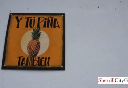 Cafe Y Tu Piña Tambien Antique, Guatemala