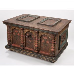 Stilbruch Rustic wooden baroque chest, probably Germany, around 1720